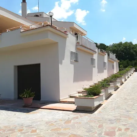 Le Zagare Bed and Breakfast Καλτανισέττα